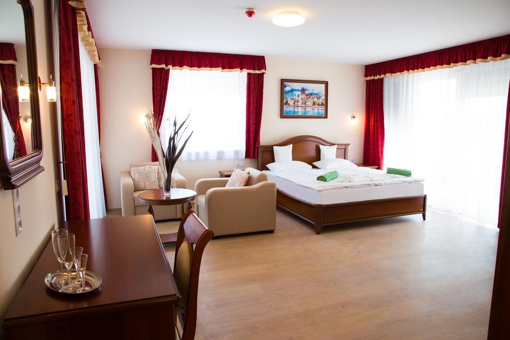Luxury Hotel Σίοφοκ Εξωτερικό φωτογραφία